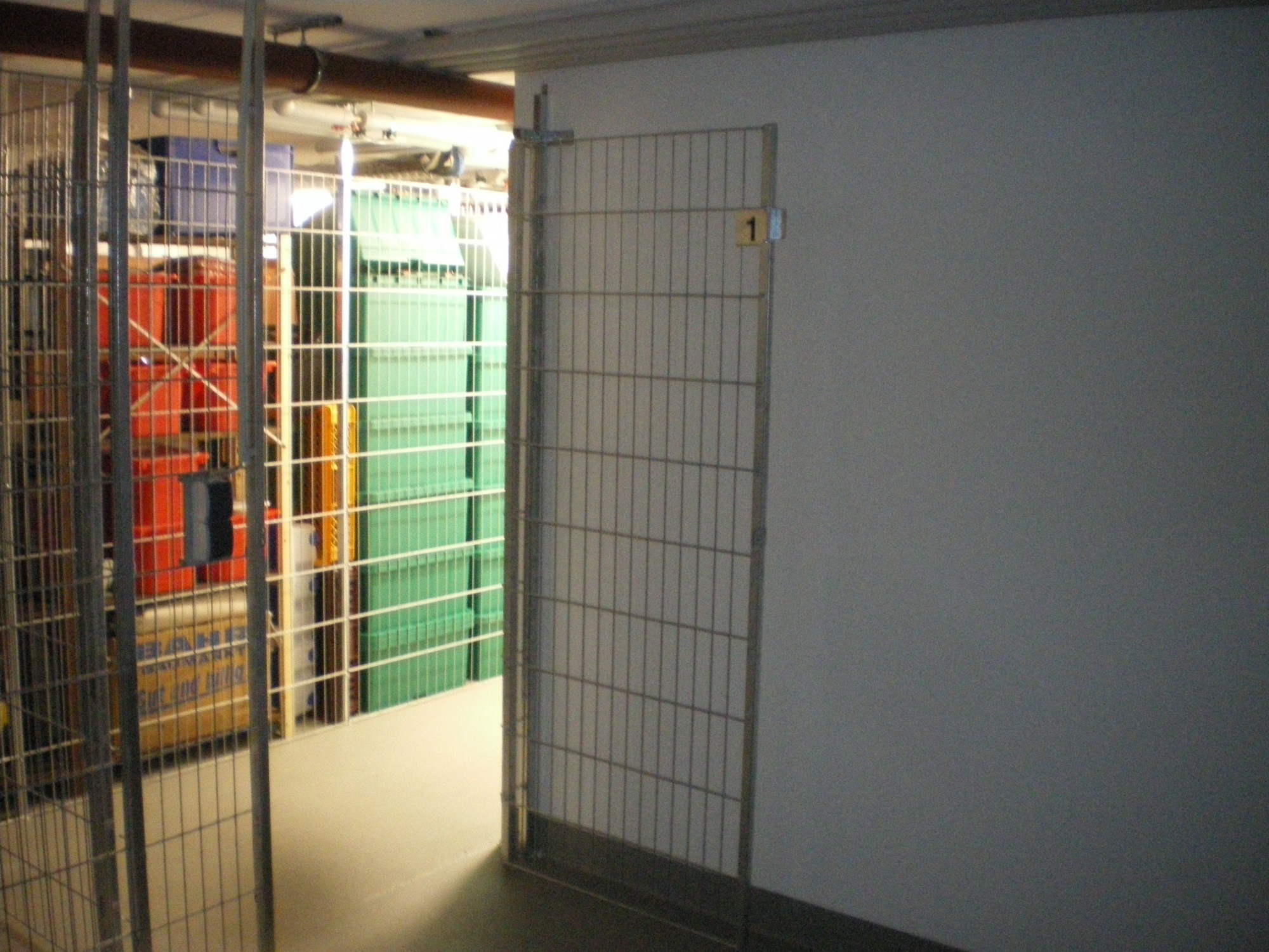 Rotec Profi Community » Galerie » Kellertrennwände und Raumtrenngitter